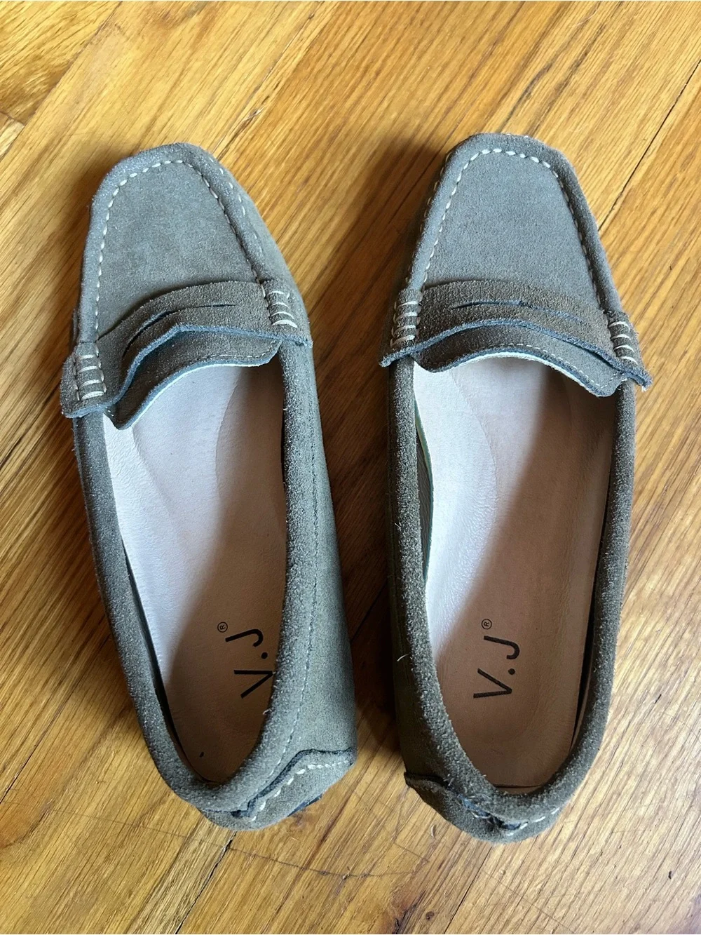 V.J. Classic Handsewn Suede Leather Driving Loafers Dark Olive Tone sz 7.5